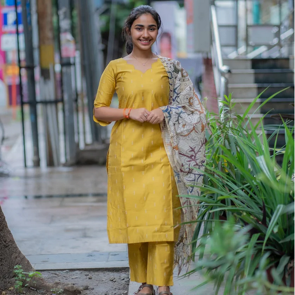 Screenshot 2026-04-11 at 12-19-48 KURTA PANT DUPATTA FULL SET (WITH LINING) – Diya Clothing