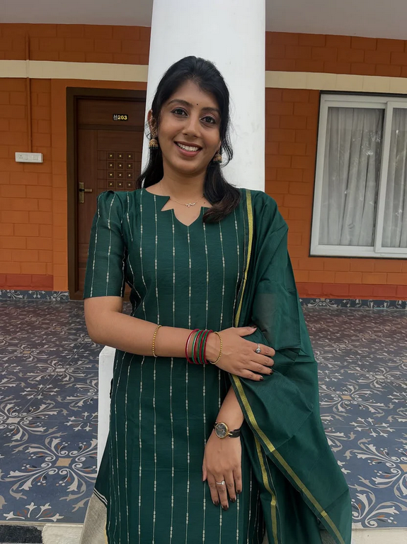 Screenshot 2026-04-11 at 12-59-53 KURTA PANT DUPATTA FULL SET (WITH LINING) – Diya Clothing